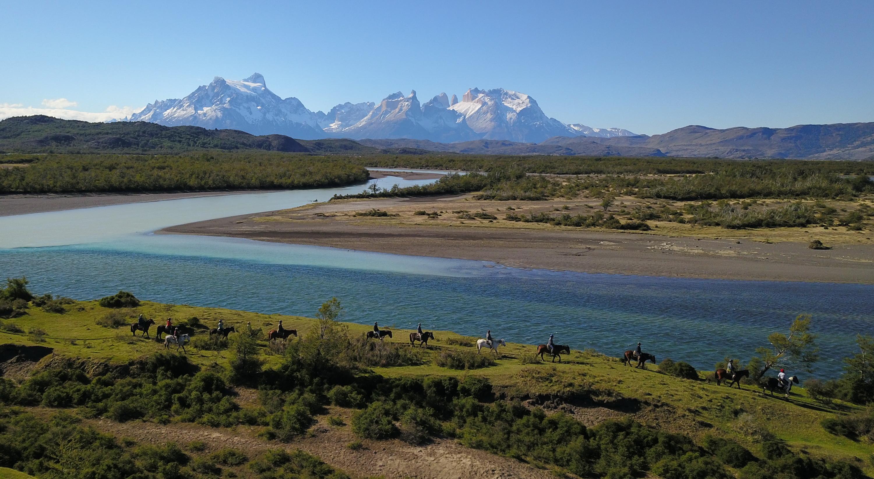 Rio Serrano Hotel And Spa Torres del Paine National Park Exteriör bild